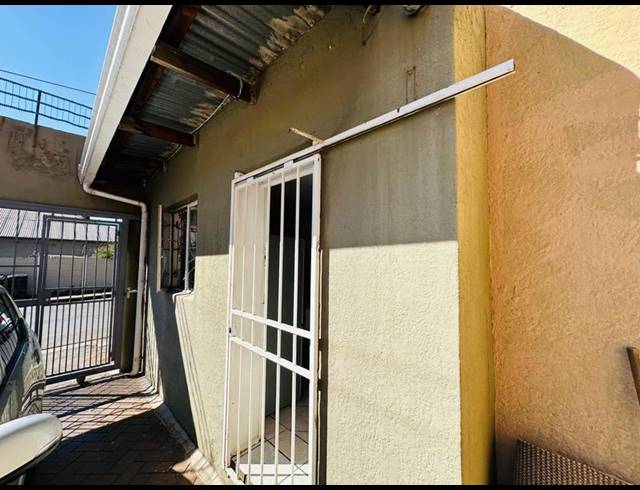 7 BEDROOM HOUSE FOR SALE IN FAIRWOOD
